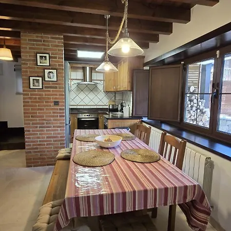 Casa Xerra Verdin Naturaleza, Espacio Y Confort Beloncio